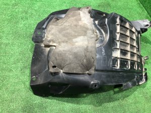Right front wheel arch liner LAND ROVER RANGE ROVER SPORT OEM LR076771, JPLA-16A573-A 2019
