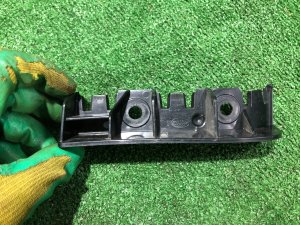 ขายึดกันชนหลังขวา LR066744, DK62-17B932 LAND ROVER RANGE ROVER SPORT