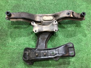 Manual transmission crossmember 41021FC070, 41022AC180, 41021AC330 SUBARU FORESTER
