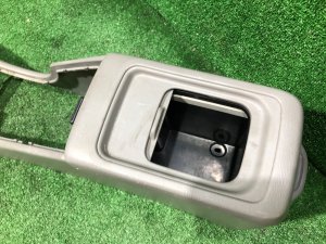 Guantera y reposabrazos SUBARU FORESTER OEM 92060FC040ND SF5 1998 silver 792