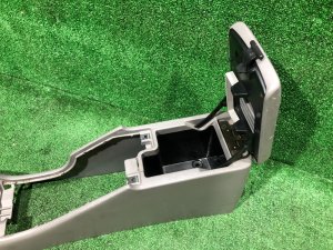 Guantera y reposabrazos SUBARU FORESTER OEM 92060FC040ND SF5 1998 silver 792