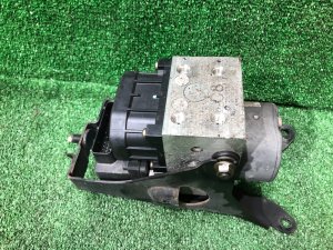 ABSユニット SUBARU FORESTER OEM 27539FC010 SF5 1998 EJ202 MT