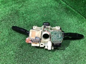 Steering column switch assembly SUBARU FORESTER OEM 83111FC410 SF5 1998 EJ202 MT
