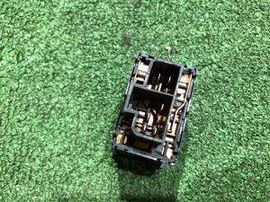 ミラーコントロールユニット SUBARU FORESTER OEM 83071FC000 SF5 1998 EJ202 MT