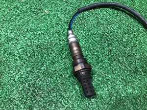 O2センサー（ラムダセンサー） SUBARU FORESTER OEM 22690AA370 SF5 1998 EJ202 MT
