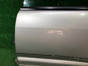 左后门 SUBARU FORESTER OEM 61401FC013 SF5 1998 silver 792