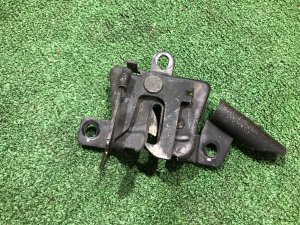 Hood latch 57310FC000 SUBARU FORESTER