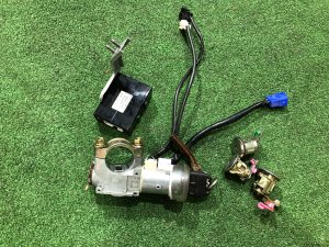 Замок зажигания Комплект замков SUBARU FORESTER OEM 83121FC090, 83121FC091 SF5 1998 silver 792