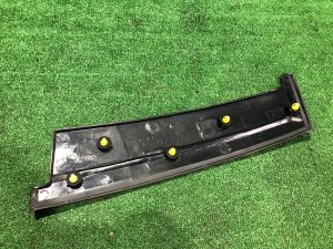 Moldura de la ventanilla lateral derecha SUBARU FORESTER OEM 65227FC000 SF5 1998 silver 792
