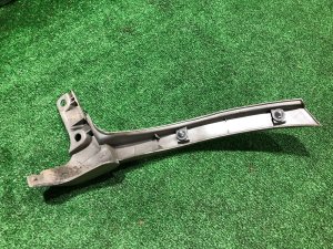 右后翼子板饰板 SUBARU FORESTER OEM 91057FC260 SF5 1998 silver 792