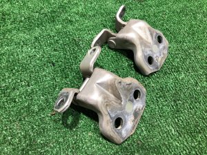 Left front door hinges SUBARU FORESTER OEM 61220FA000, 61220FA010 SF5 1998 silver 792