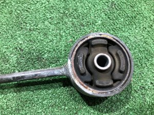 ยางแท่นเกียร์ธรรมดาด้านบน SUBARU FORESTER OEM 41040AC000 SF5 1998 EJ202 MT
