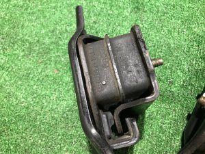 Engine mounts SUBARU FORESTER OEM 41022FA090, 41031FA080, 41031FA090 SF5 1998 EJ202 MT