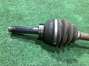 リアドライブシャフト правый SUBARU FORESTER OEM 28021FC000 SF5 1998 EJ202 MT