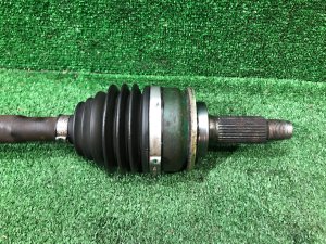 Palier delantero SUBARU FORESTER OEM 28021FC030 SF5 1998 EJ202 MT