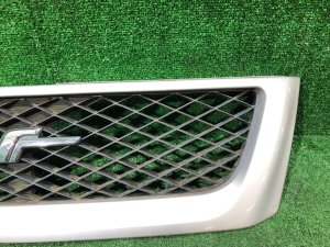Grelha do radiador SUBARU FORESTER OEM 91065FC050SJ SF5 1998 silver 792