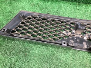 Grelha do radiador SUBARU FORESTER OEM 91065FC050SJ SF5 1998 silver 792