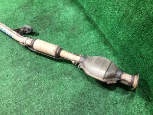 中間マフラー SUBARU FORESTER OEM 44200FA120 SF5 1998 EJ202 MT
