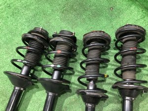 减震器 SUBARU FORESTER OEM 20310FC020, 20310FC030, 20330FC040, 20360FC120, 20360FC130 SF5 1998 EJ202 MT