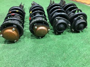 减震器 SUBARU FORESTER OEM 20310FC020, 20310FC030, 20330FC040, 20360FC120, 20360FC130 SF5 1998 EJ202 MT