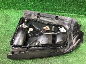 Piloto trasero derecho 220-20597R SUBARU FORESTER OEM 84201FC021 SF5 1998