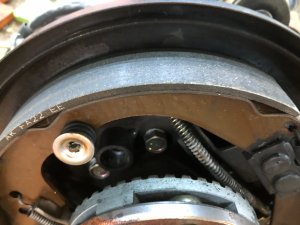 Bujes traseros барабан SUBARU FORESTER OEM 28411AA000, 28411AA010, 28016FC000, 26740FA000 SF5 1998 EJ202 MT