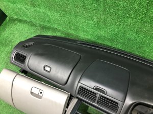 คอนโซลหน้า свап SUBARU FORESTER OEM 66120FC521OE, 66040FC000OE, 66062FC520OE SF5 1998 silver 792
