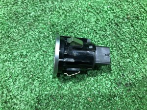 кнопка открывания бардачка LAND ROVER RANGE ROVER SPORT OEM CPLA-14K147-AD, LR071936 L494 2019