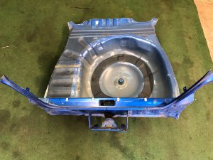 แอ่งวางยางอะไหล่ท้ายรถ SUBARU IMPREZA WRX OEM 52129FE001 GDA 2002 Blue 02C