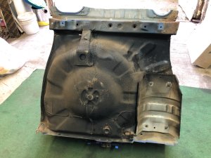 แอ่งวางยางอะไหล่ท้ายรถ SUBARU IMPREZA WRX OEM 52129FE001 GDA 2002 Blue 02C