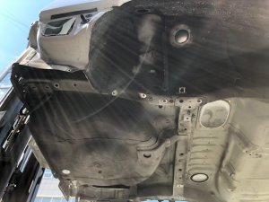车身后段 REAR CUT SUBARU FORESTER OEM 51402FC042, 51402FC052 1999 White 51E