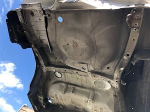 车身后段 REAR CUT SUBARU FORESTER OEM 51402FC042, 51402FC052 1999 White 51E