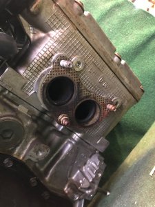エンジン EJ254 ДО РЕСТ SUBARU FORESTER OEM 10100BB880 SF9 1999 EJ254 AT