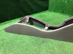 Guantera y reposabrazos SUBARU FORESTER OEM 92060FC040ND SF9, SF5 1998 White 51E