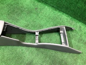 Guantera y reposabrazos SUBARU FORESTER OEM 92060FC040ND SF9, SF5 1998 White 51E