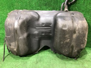 油箱 SUBARU FORESTER OEM 42120FC070 SF9, SF5 1998 EJ254 AT