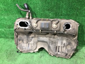 油箱 SUBARU FORESTER OEM 42120FC070 SF9, SF5 1998 EJ254 AT