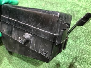 Caja de fusibles SUBARU FORESTER OEM 82231FC002 SF9, SF5 1998 EJ254 AT