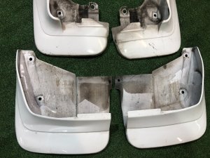 บังโคลนอ่อน SUBARU FORESTER OEM 12345678 SF9, SF5 1998 White 51E