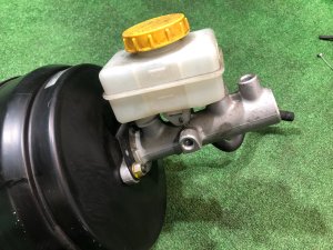 ブレーキマスターシリンダー SUBARU FORESTER OEM 26401AC180, 26402FC100 SF9, SF5 1998 EJ254 AT