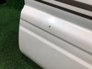 Puerta trasera izquierda SUBARU FORESTER OEM 61401FC013 SF9, SF5 1998 White 51E