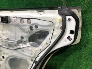 ประตูหลังขวา SUBARU FORESTER OEM 61401FC003 SF9, SF5 1998 White 51E