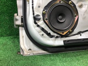 ประตูหลังขวา SUBARU FORESTER OEM 61401FC003 SF9, SF5 1998 White 51E