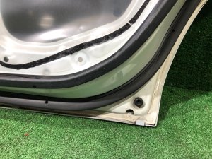 ประตูหลังขวา SUBARU FORESTER OEM 61401FC003 SF9, SF5 1998 White 51E