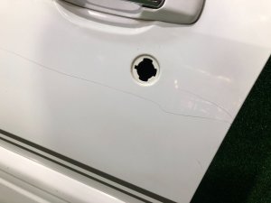 Puerta delantera izquierda SUBARU FORESTER OEM 61101FC012 SF9, SF5 1998 White 51E