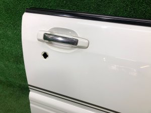 Right front door SUBARU FORESTER OEM 61101FC002 SF9, SF5 1998 White 51E