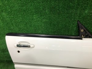 Right front door SUBARU FORESTER OEM 61101FC002 SF9, SF5 1998 White 51E