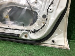 Right front door SUBARU FORESTER OEM 61101FC002 SF9, SF5 1998 White 51E