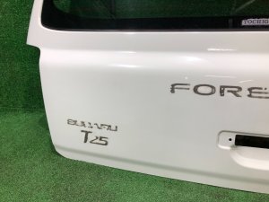 Porta da bagageira SUBARU FORESTER OEM 61701FC000 SF9, SF5 1998 White 51E
