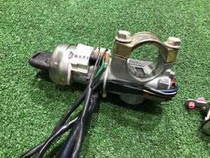 Canhão da ignição Комплект замков SUBARU FORESTER OEM 83121FC100, 83121FC101 SF9, SF5 1998 White 51E